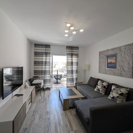 Cozy Apartment In Los Cristianos Guincho  Exterior photo